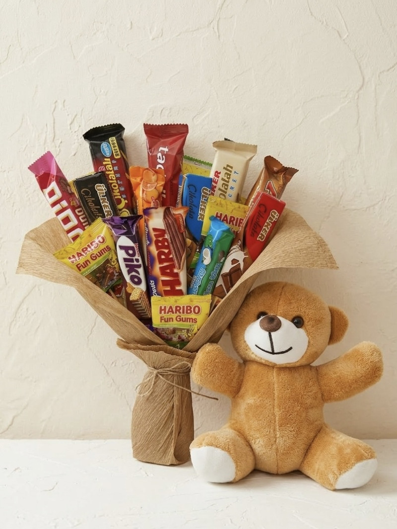 Ayıcıklı Atıştırmalık & Çikolata Buketi – Tatlı Bir Sürpriz
